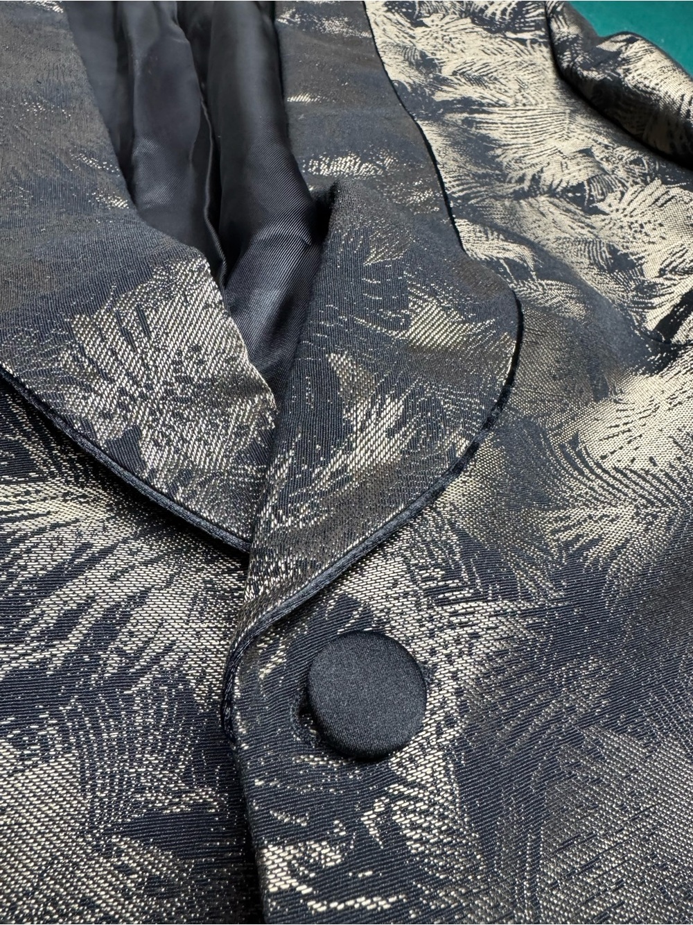 Reiss London Men’s Black Suit Tuxedo Blazer with Gold Palm Pattern -46